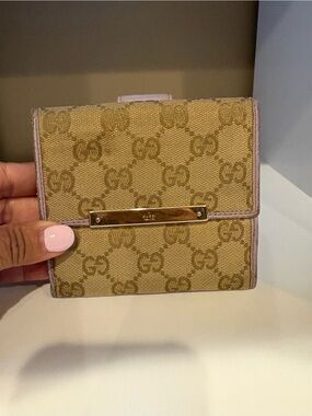 Vintage Gucci GG Canvas Wallet